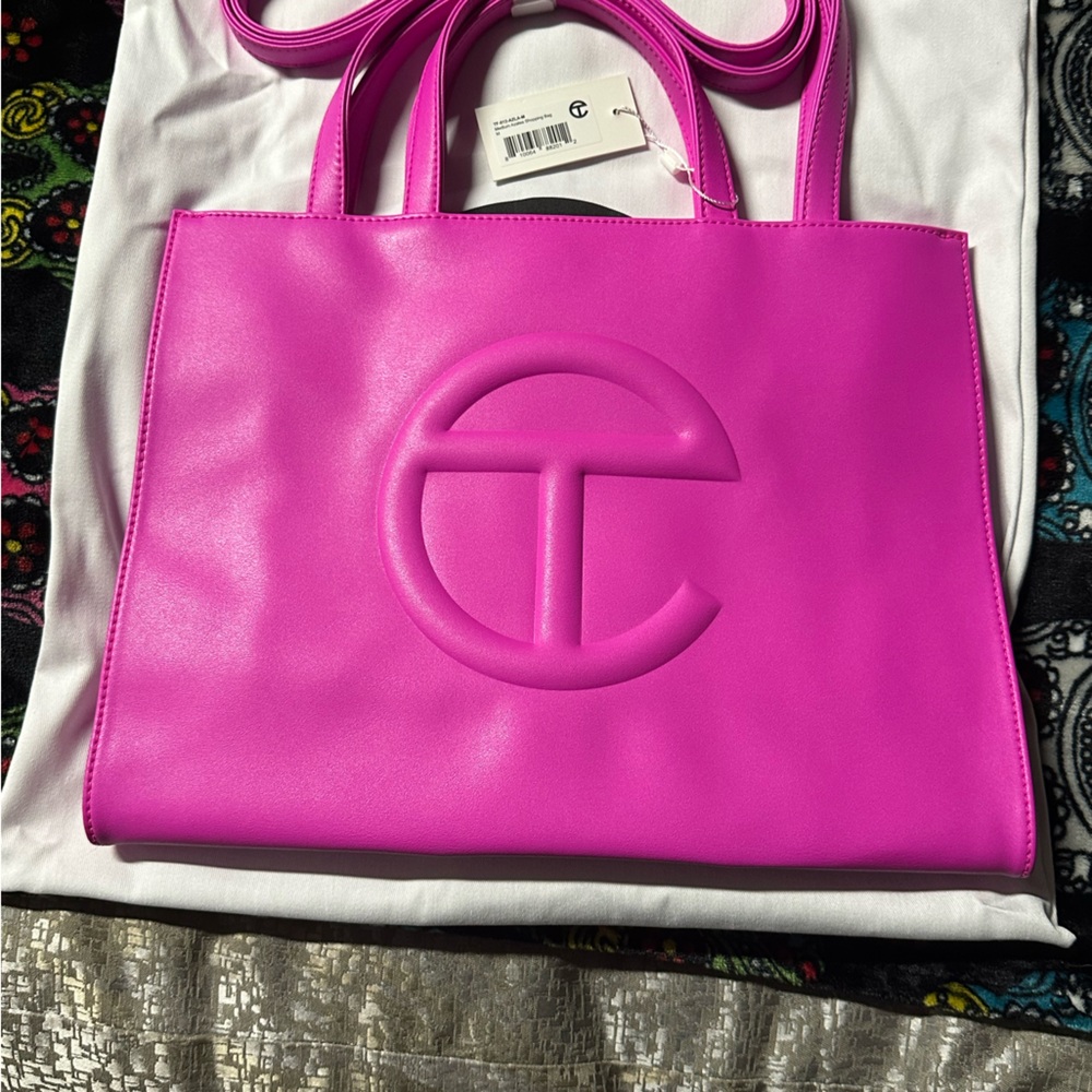 Telfar Medium Shopper AZALEA